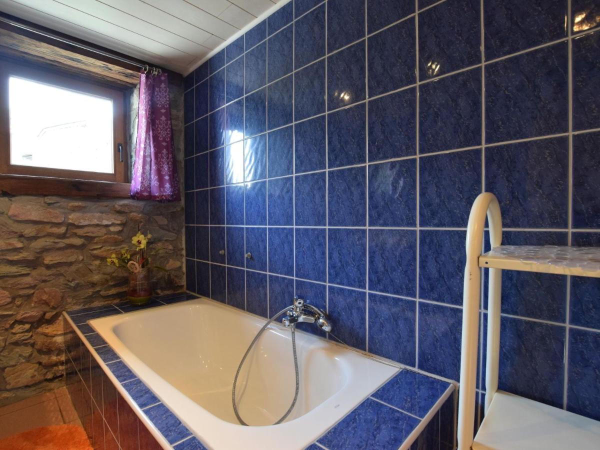 Quaint Cottage In Petite Langlire With Bubble Bath Exterior photo